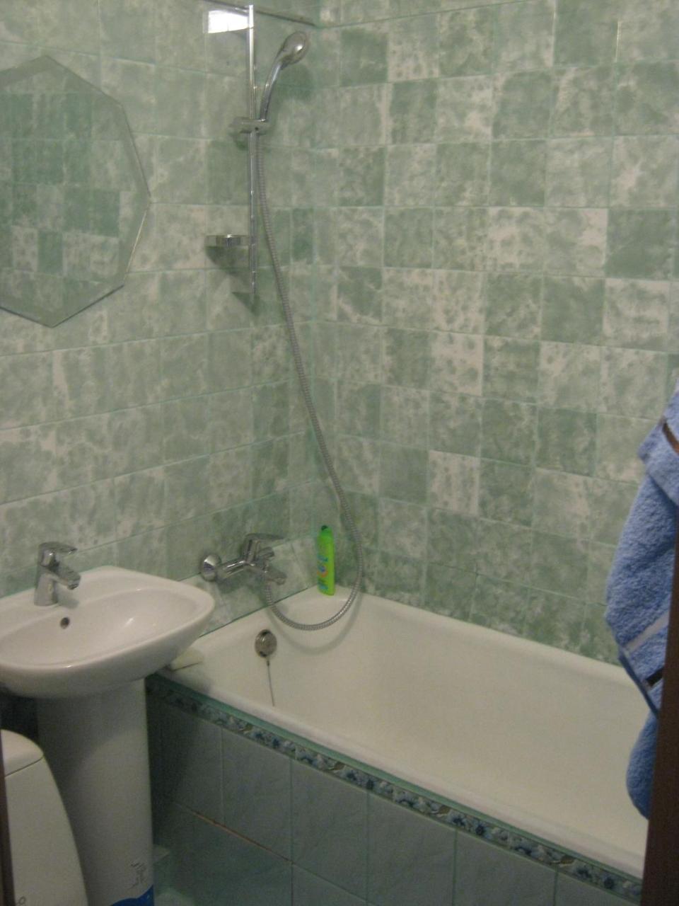Apartment On Livoberezna Metro Station 基輔 外观 照片